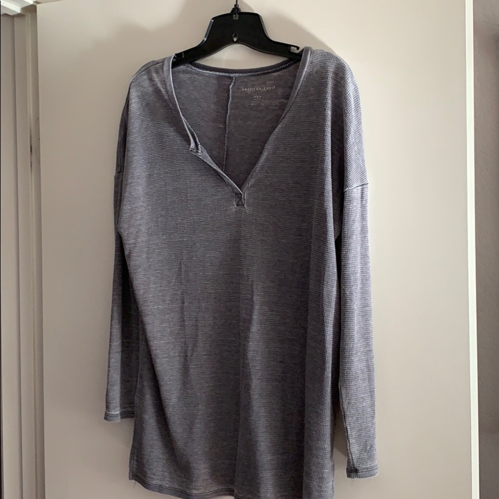 Long sleeve grey top